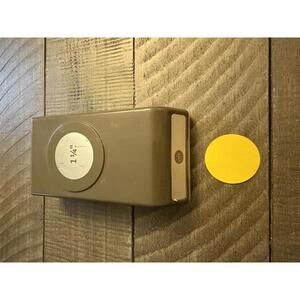 Stampin’ Up 1 1/4 inch circle shape punch